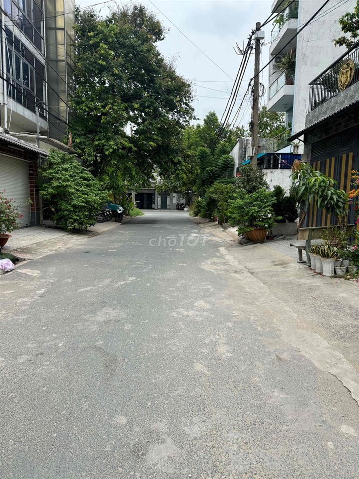 Bán nhà 3,5 tấm đang ở và cho thuê CHDV đường thông 10m kdc yên tĩnh