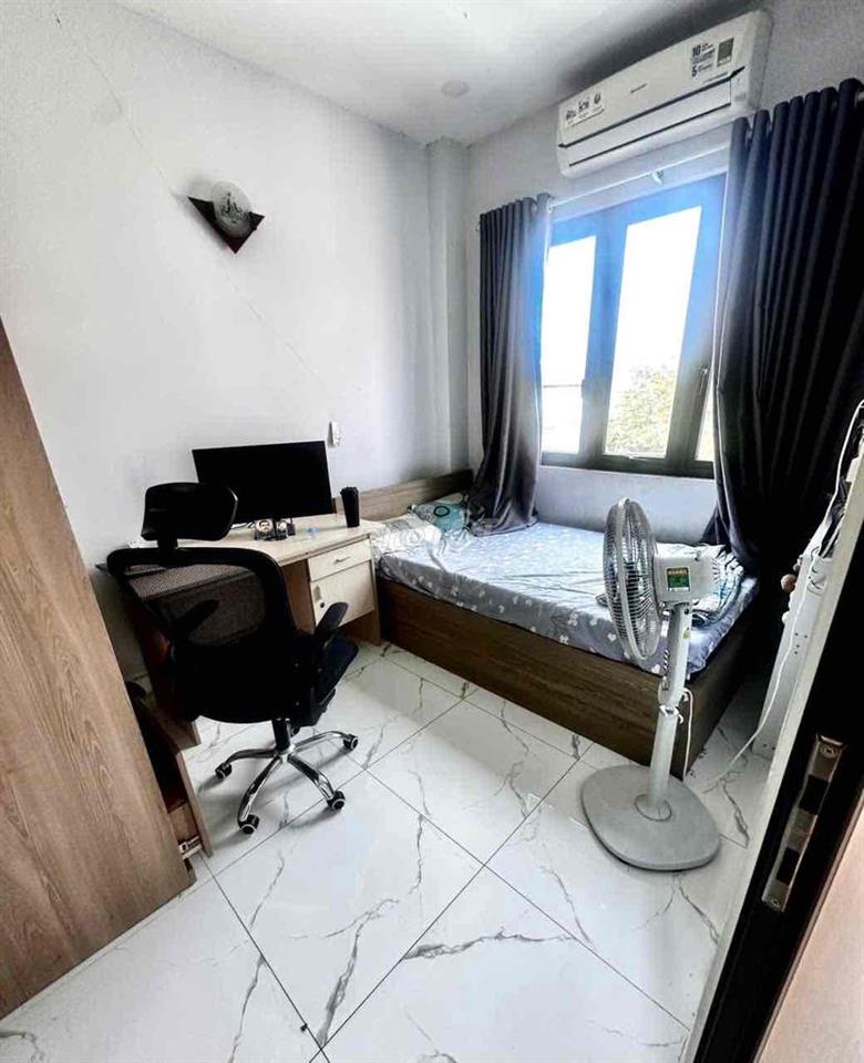 Chủ nhà cần bán gấp căn nhà phố 3 tầng 7p ngủ nội thất đầy đủ khu dân