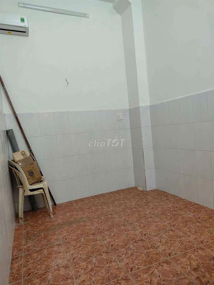 nhà cho thuê gần chợ cây gõ