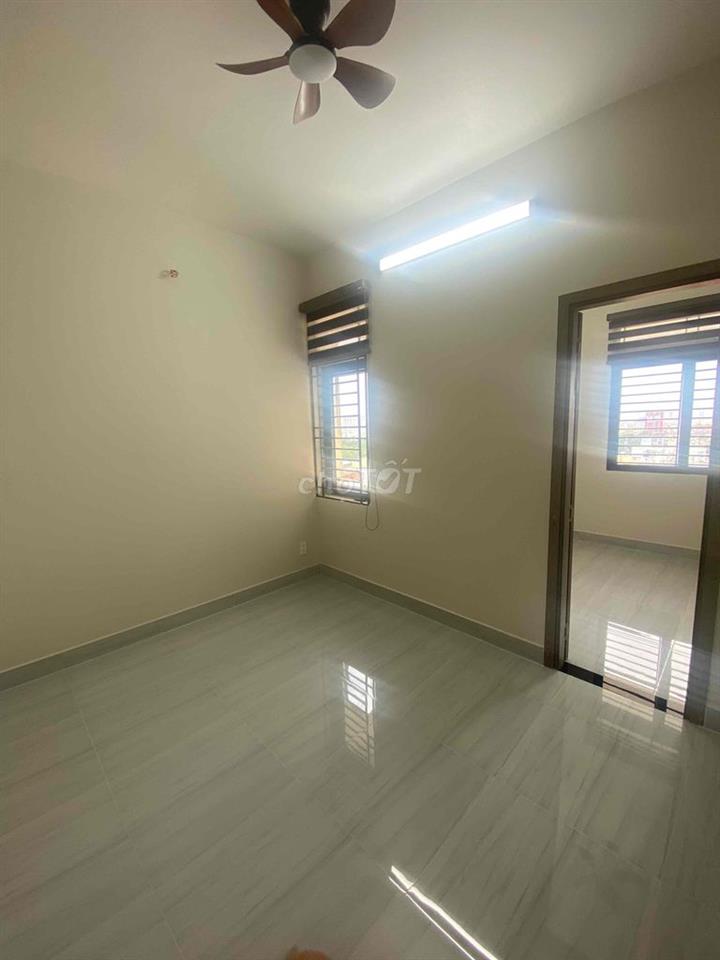 BÁN GẤP CHUNG CƯ LẠC LONG QUÂN Q11