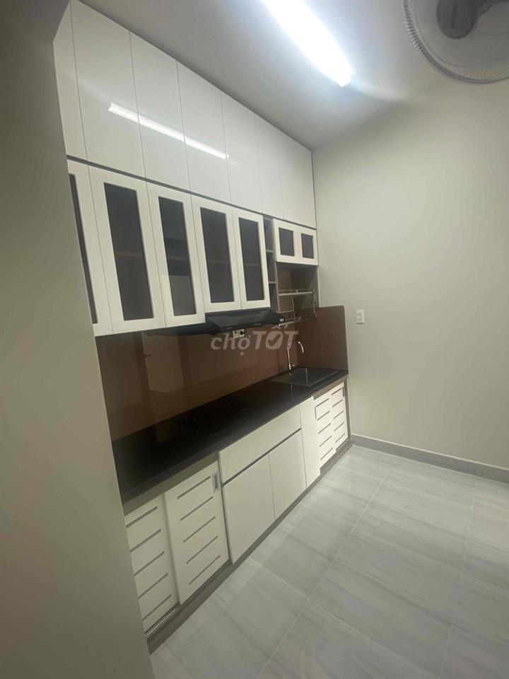 BÁN GẤP CHUNG CƯ LẠC LONG QUÂN Q11