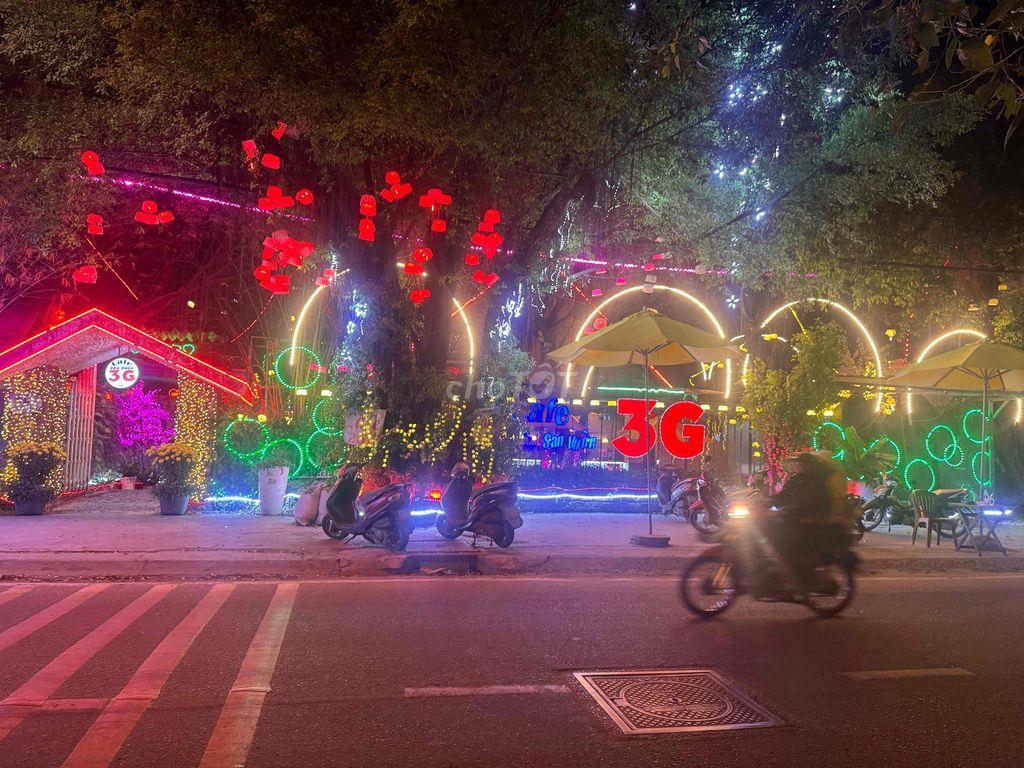 Bận việc sang gấp cafe sân vườn sang trọng