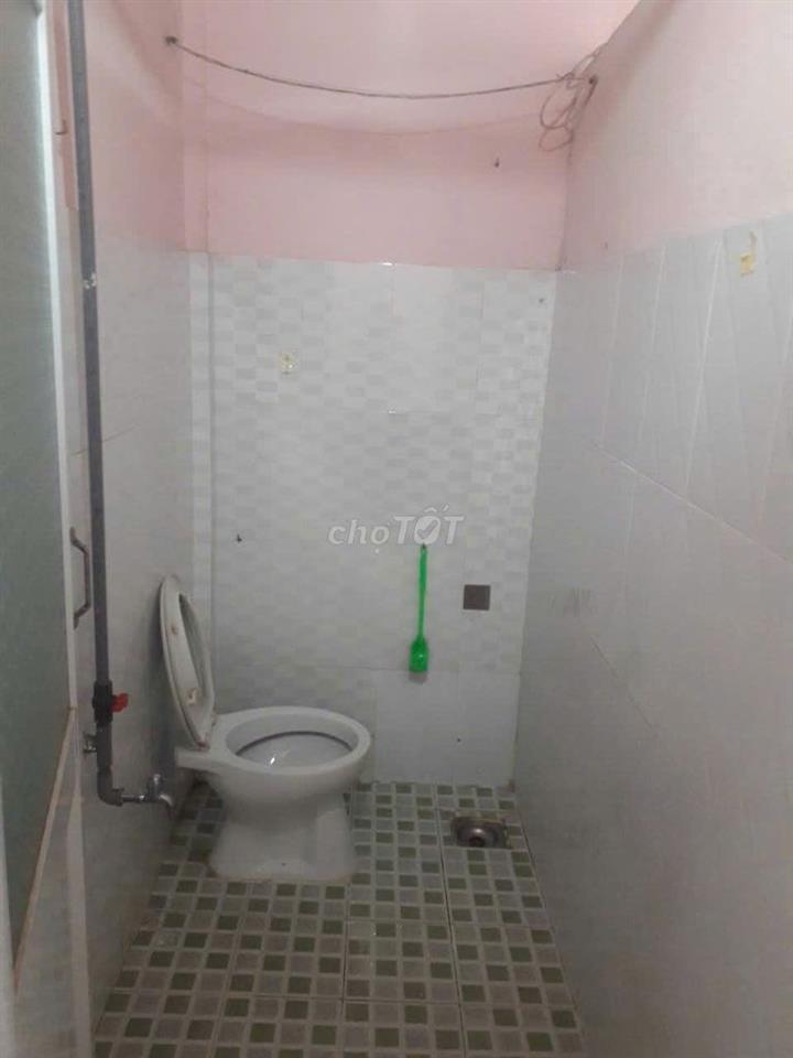 Cho thuê phòng trọ 16m² + gác 8m2 đ. Hồ Văn Tư gần UBNDgần chợ Thủ Đức