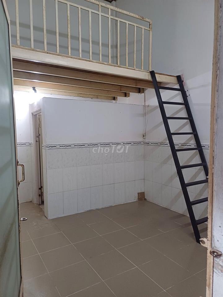 Cho thuê phòng trọ 16m² + gác 8m2 đ. Hồ Văn Tư gần UBNDgần chợ Thủ Đức