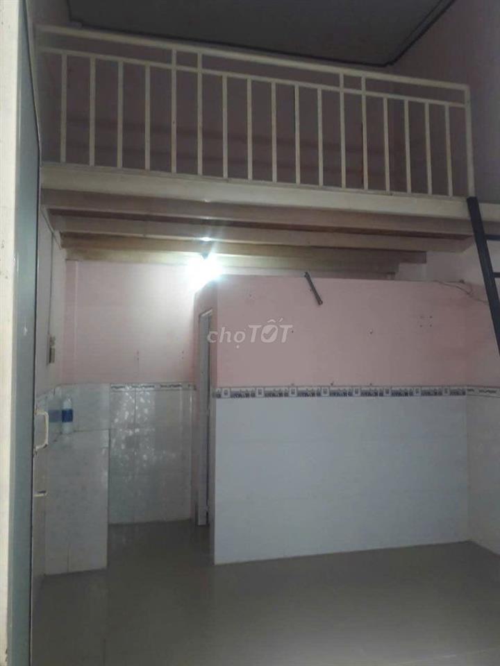Cho thuê phòng trọ 16m² + gác 8m2 đ. Hồ Văn Tư gần UBNDgần chợ Thủ Đức