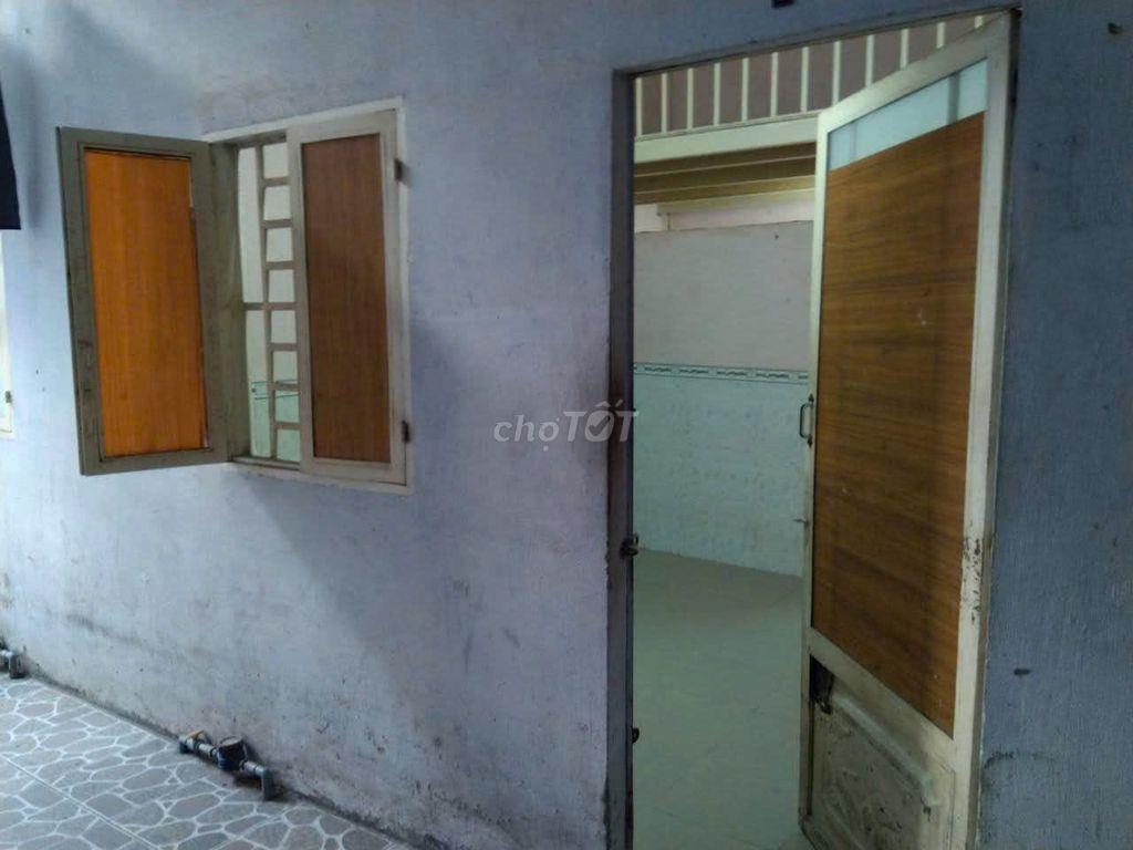 Cho thuê phòng trọ 16m² + gác 8m2 đ. Hồ Văn Tư gần UBNDgần chợ Thủ Đức