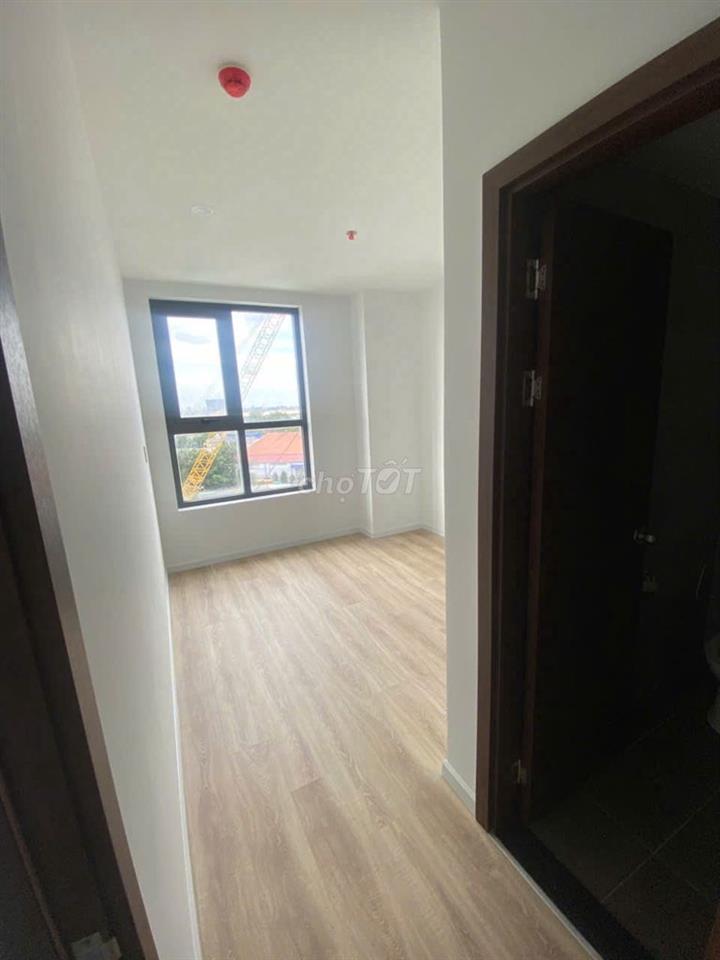 Cho thuê 2PN2wc 6tr Bến Xe Miền Đông Mới.
