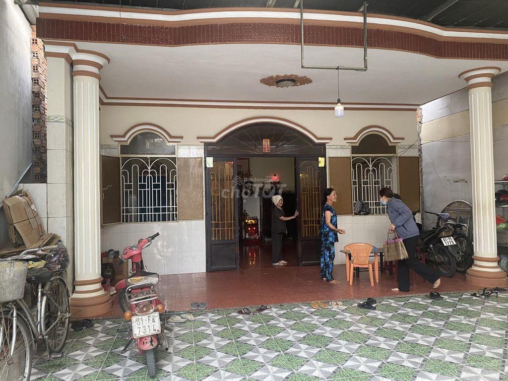 Bán rẻ nhà đang ở Đường Thủ Khoa Huân