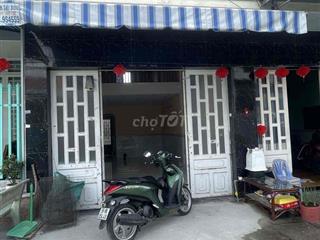 nhà cho thuê nguyên căn gần chợ bình chánh