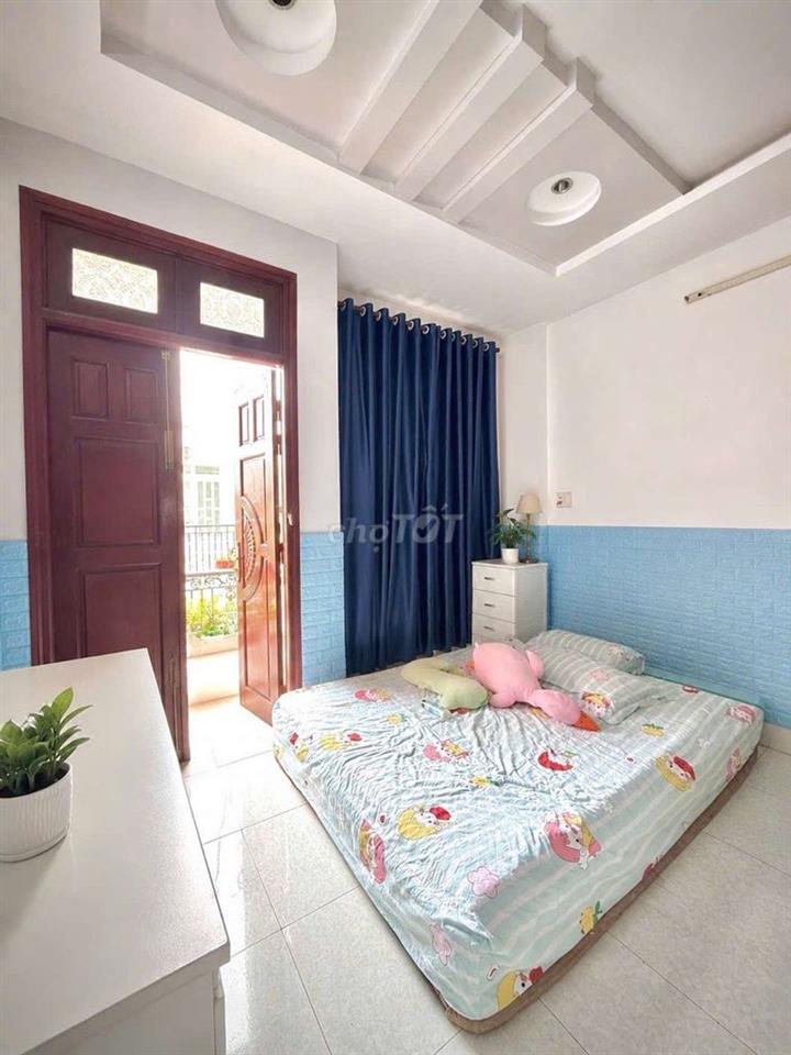 Nhà đẹp đường hẻm Tân Kỳ Tân Quý 48m2, nhà 3 tầng, ngang 4, dài 12m.. 