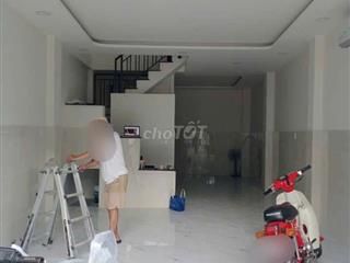 Bán nhà phố 2 mặt tiền đường Phạm Văn Hai Dt 65m vuông 