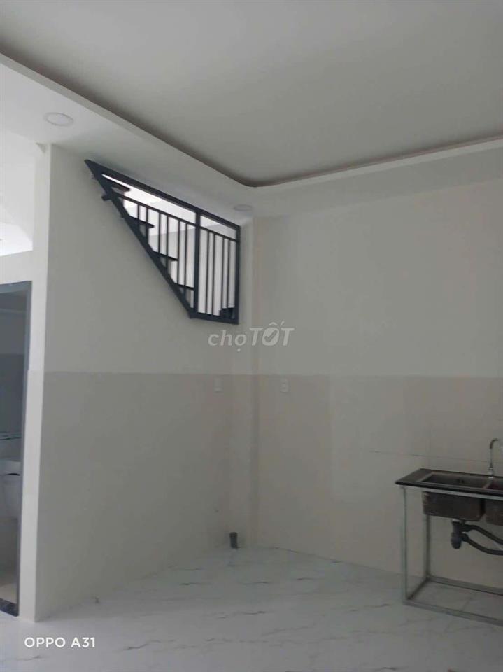 Bán nhà phố 2 mặt tiền đường Phạm Văn Hai Dt 65m vuông 