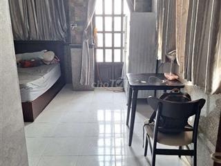 Cho thuê căn hộ mini có ban công