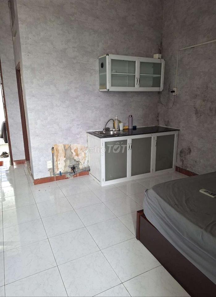 Cho thuê căn hộ mini có ban công