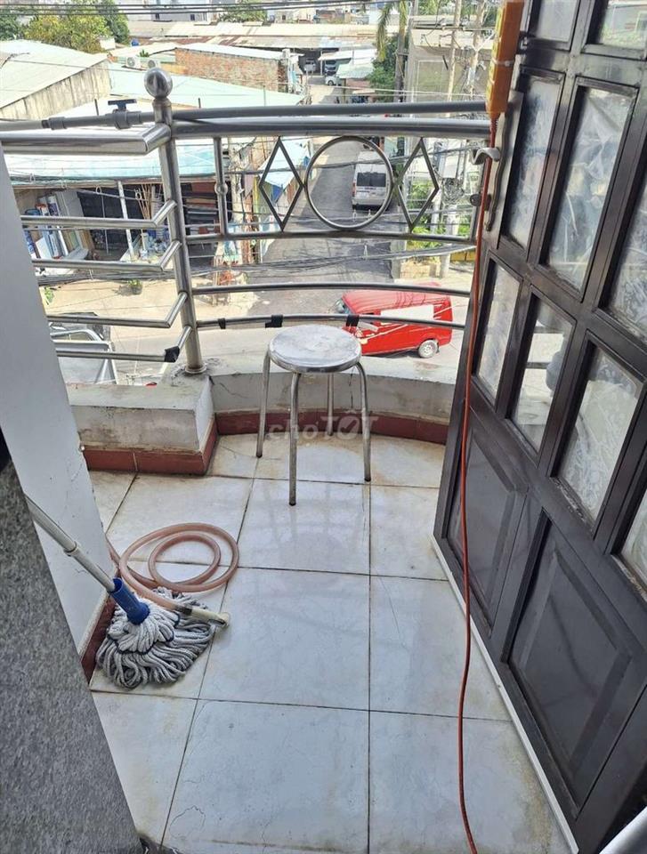 Cho thuê căn hộ mini có ban công