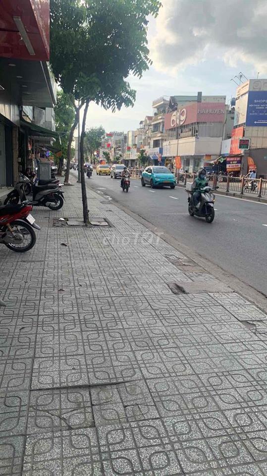 cần bán nhà mặt tiền quang trung gò vấp