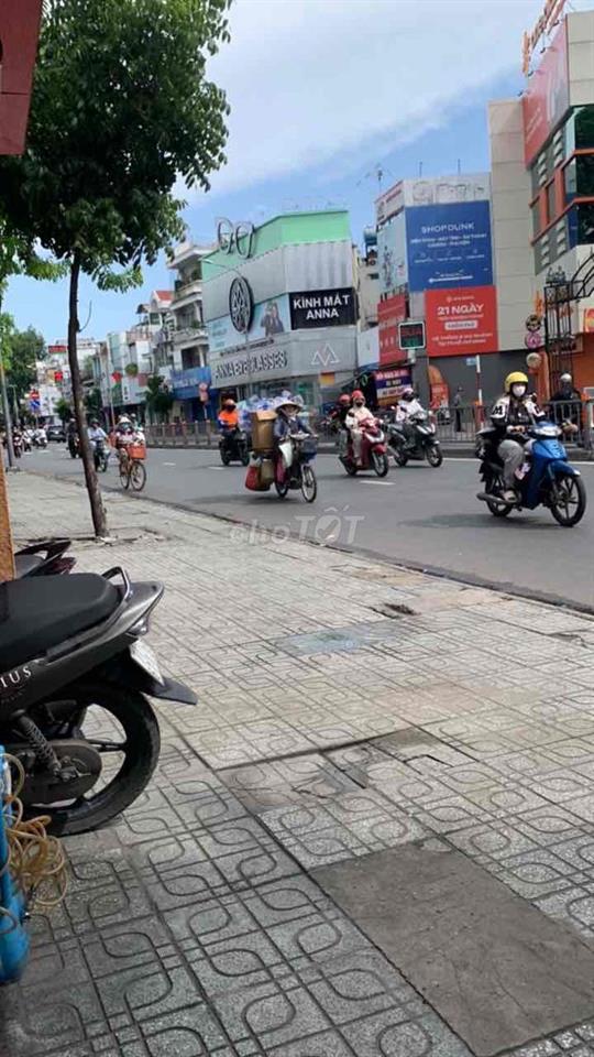 cần bán nhà mặt tiền quang trung gò vấp