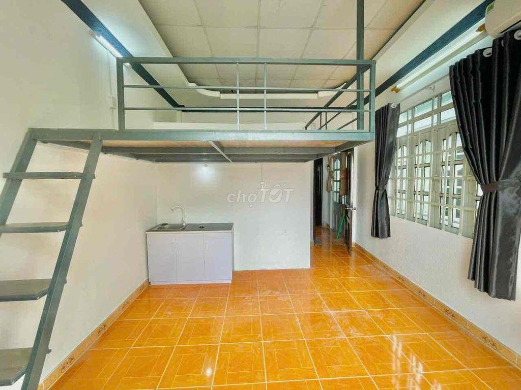 PHÒNG CÓ GÁC BANCOL 2 mặt Tiền Ngay Emart 2
