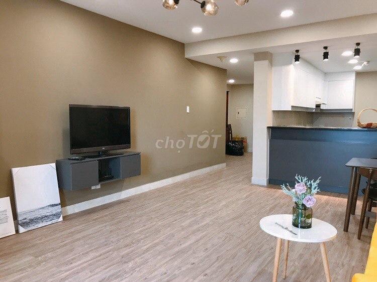 Cho thuê căn hộ chung cư Hùng Vương Plaza, Q5, 130m2, 3PN, Giá 18tr
