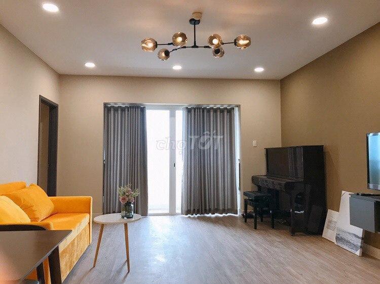Cho thuê căn hộ chung cư Hùng Vương Plaza, Q5, 130m2, 3PN, Giá 18tr