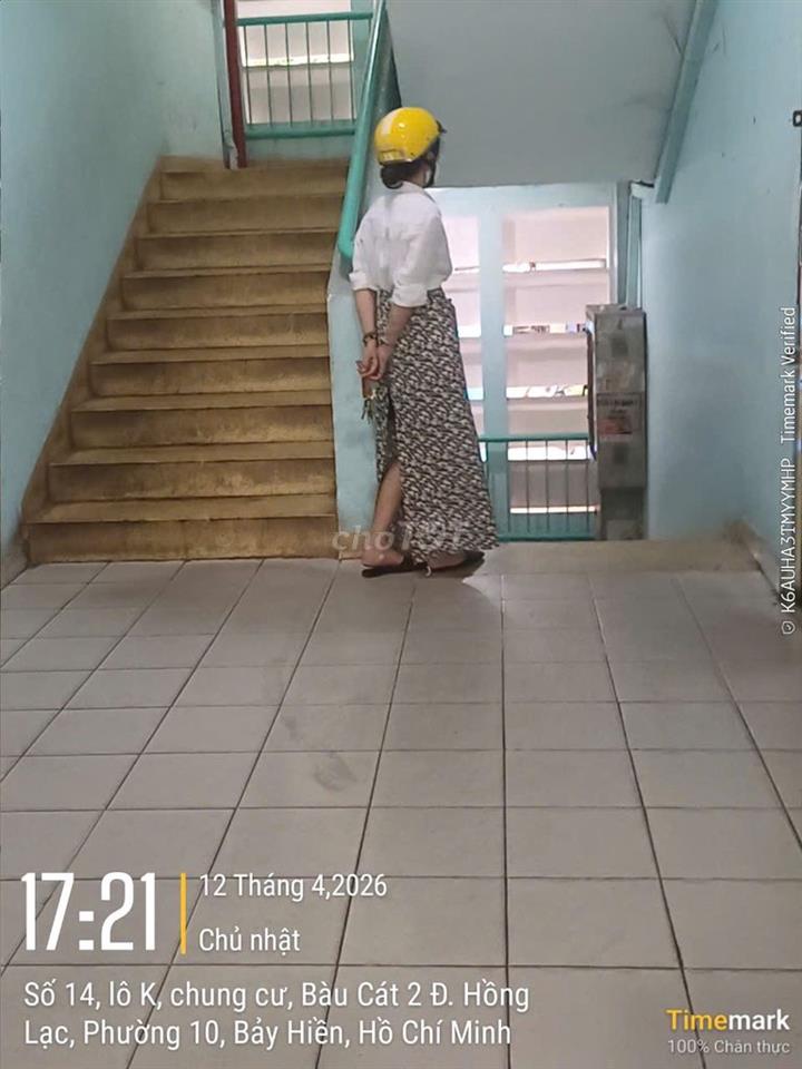 Thang Bộ Lầu 1-Bàu cát 2 - 2pn có sổ hồng.