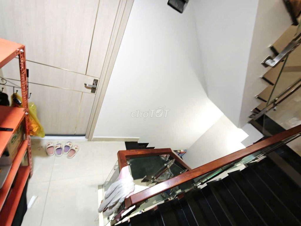 Nhà Bình Tân - Lê Đình Cẩn 4x17m 3 lầu 3.8 tỉ  HXH - SHR