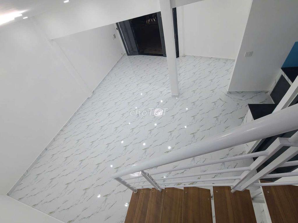 Nhà Tân Sơn Nhì 9x8m 2 lầu 15tr/tháng