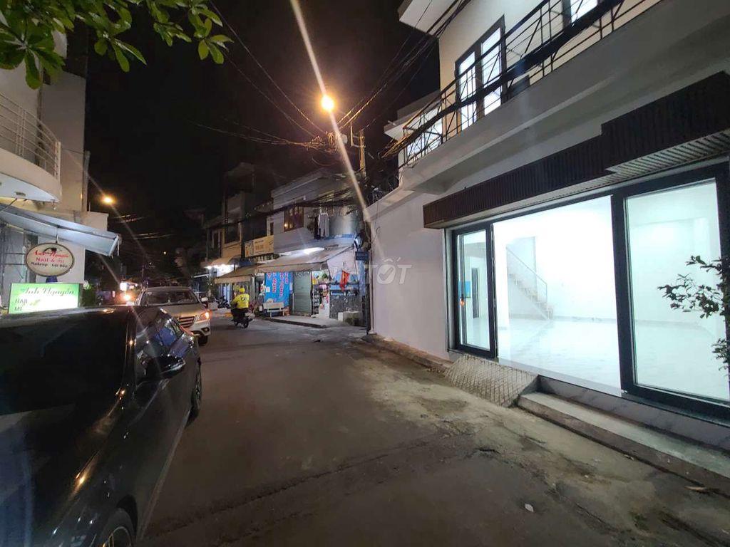 Nhà Tân Sơn Nhì 9x8m 2 lầu 15tr/tháng