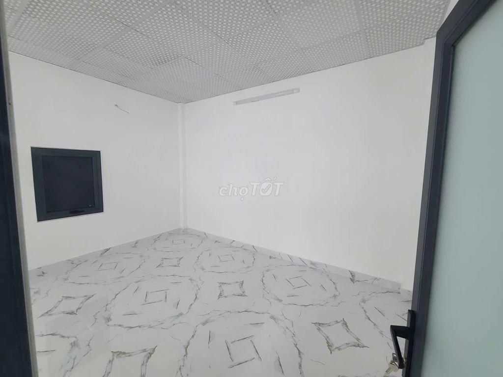 Nhà Tân Sơn Nhì 9x8m 2 lầu 15tr/tháng