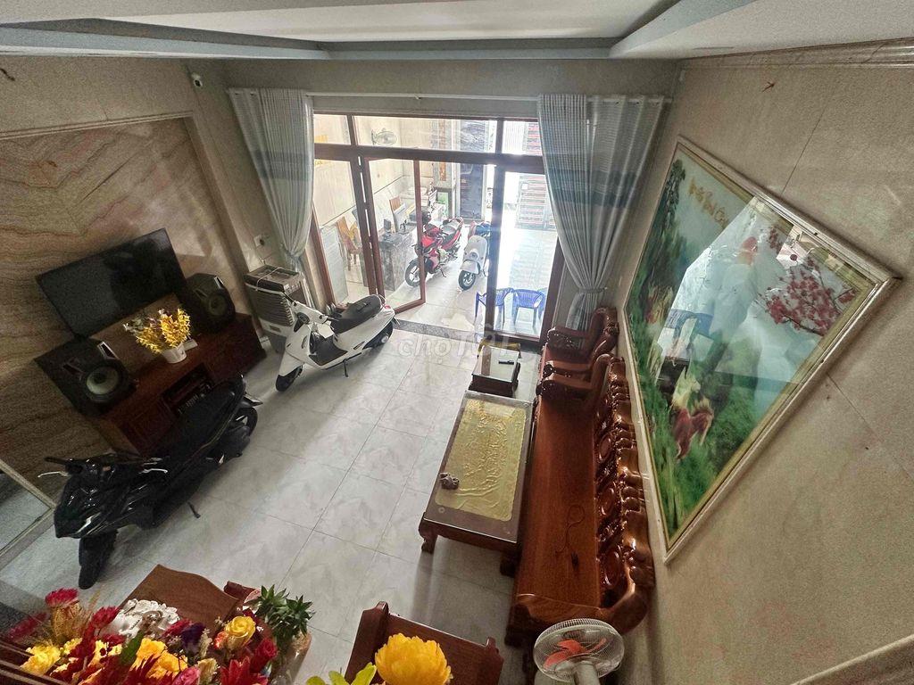 chính chủ cần bán căn nhà mặt tiền xã Tân Hiệp Hóc Môn