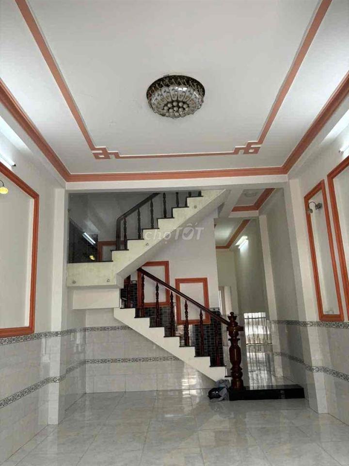 Cho thuê nhà nguyên căn mặt tiền kinh doanh giải trí q12