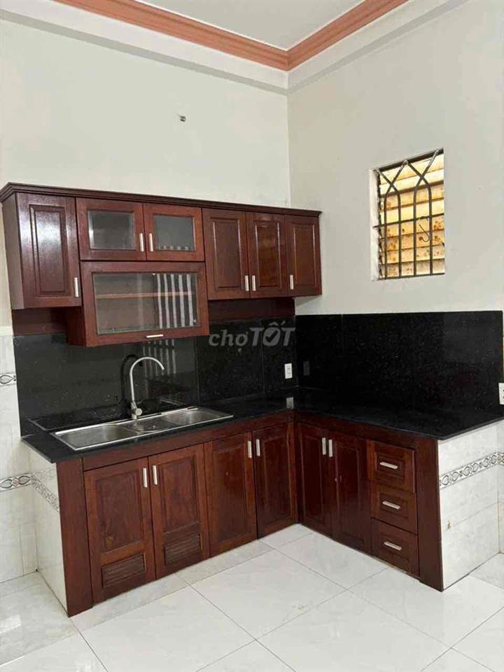Cho thuê nhà nguyên căn mặt tiền kinh doanh giải trí q12