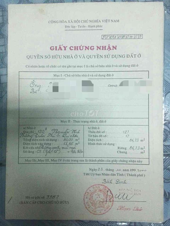 Bán nhà mặt tiền Nguyễn Huệ gần Quảng trường