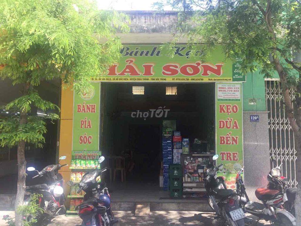 Bán nhà mặt tiền Nguyễn Huệ gần Quảng trường