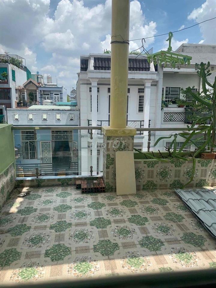 nhà 4x16 3 tấm liên khu 5-6 đường xe hơi