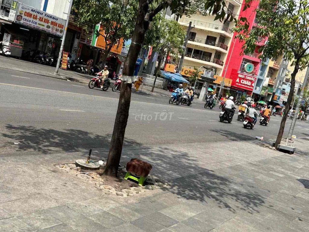 Cho Thuê Nhà Hậu Giang 5m x 20m 1 trệt 2 lầu hiện trạng shop quần áo