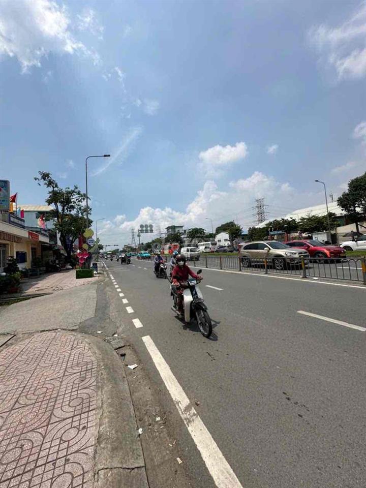 Cho Thuê Nhà Kinh Dương Vương diện tích 1500m2 cực đẹp siêu hot