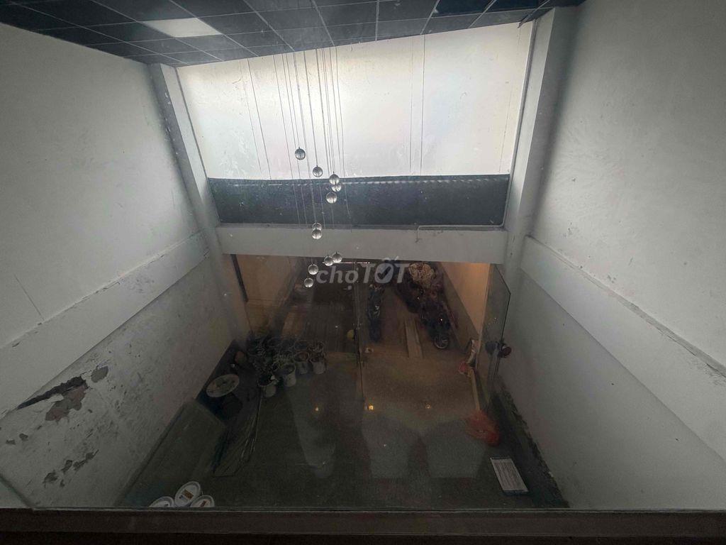 Cho Thuê Nhà Hoà Bình DT Sàn 1100m2 1 Hầm 1 Trệt 1 Lửng 6 lầu