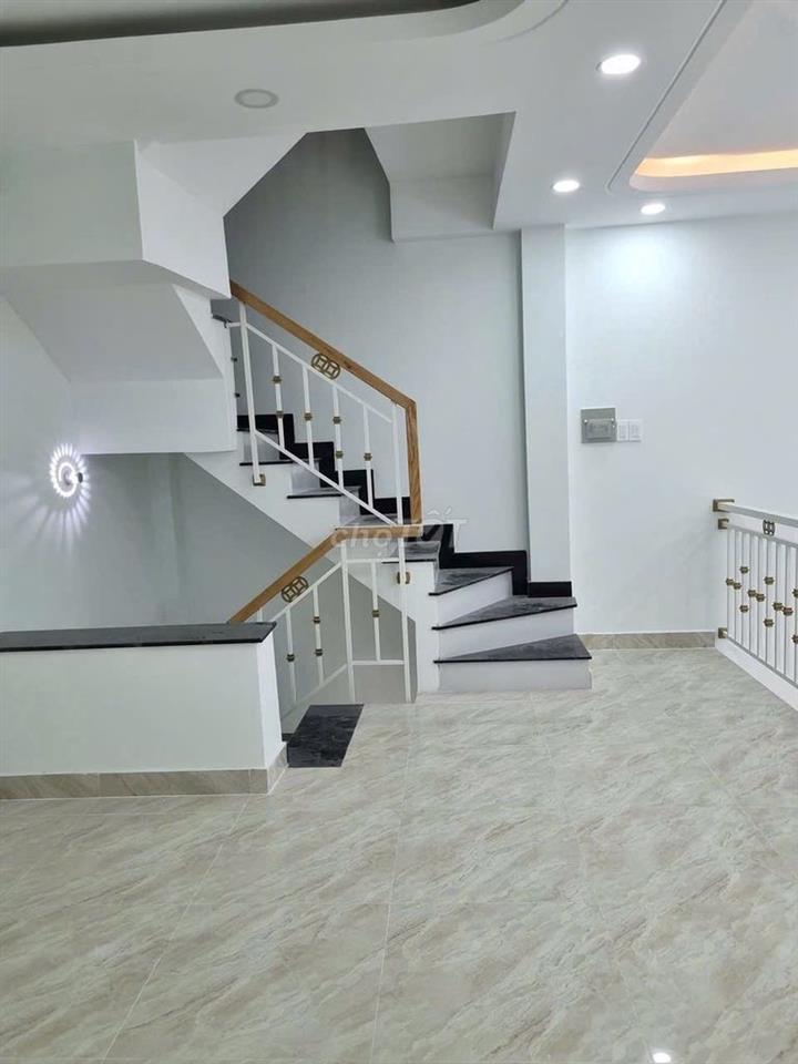 Bán nhà hẻm đường Phan Chu Trinh, đang làm dự án rạch Xuyên Tâm