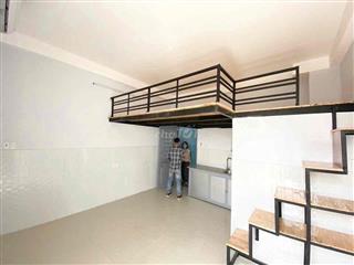 PHÒNG DUPLEX CÓ BAN CÔNG PHÙ HỢP Ở TỪ 3-4 BẠN NGAY SÁT BÊN ĐH VĂN LANG