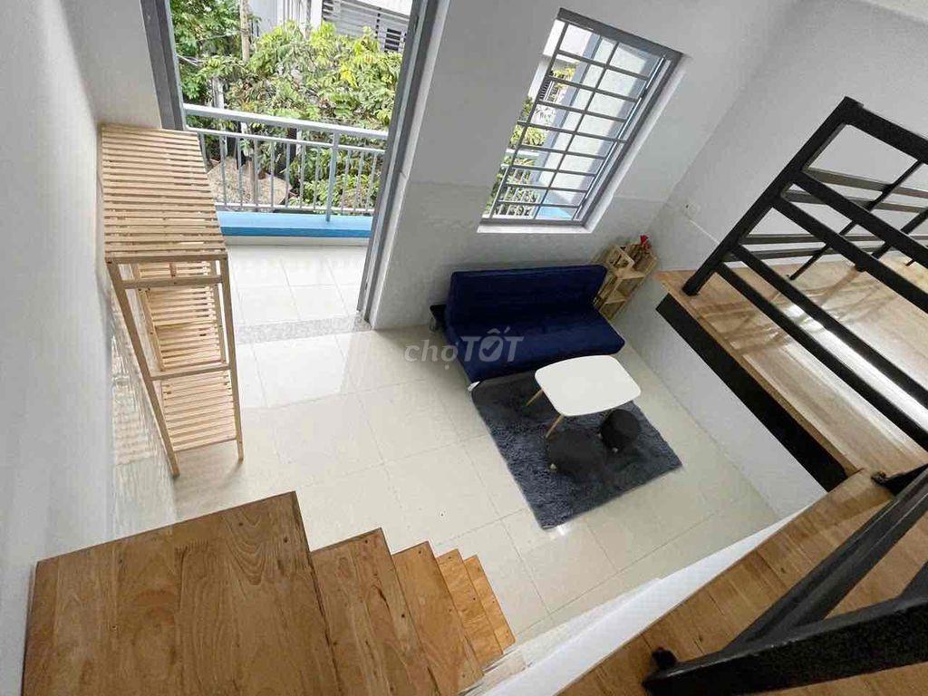 PHÒNG DUPLEX CÓ BAN CÔNG PHÙ HỢP Ở TỪ 3-4 BẠN NGAY SÁT BÊN ĐH VĂN LANG