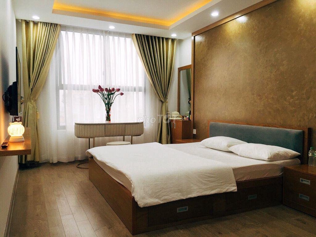 Bán chung cư Oriental Plaza (Tân Phú) - 106m2, 3PN, 2WC, giá 5.1 tỷ