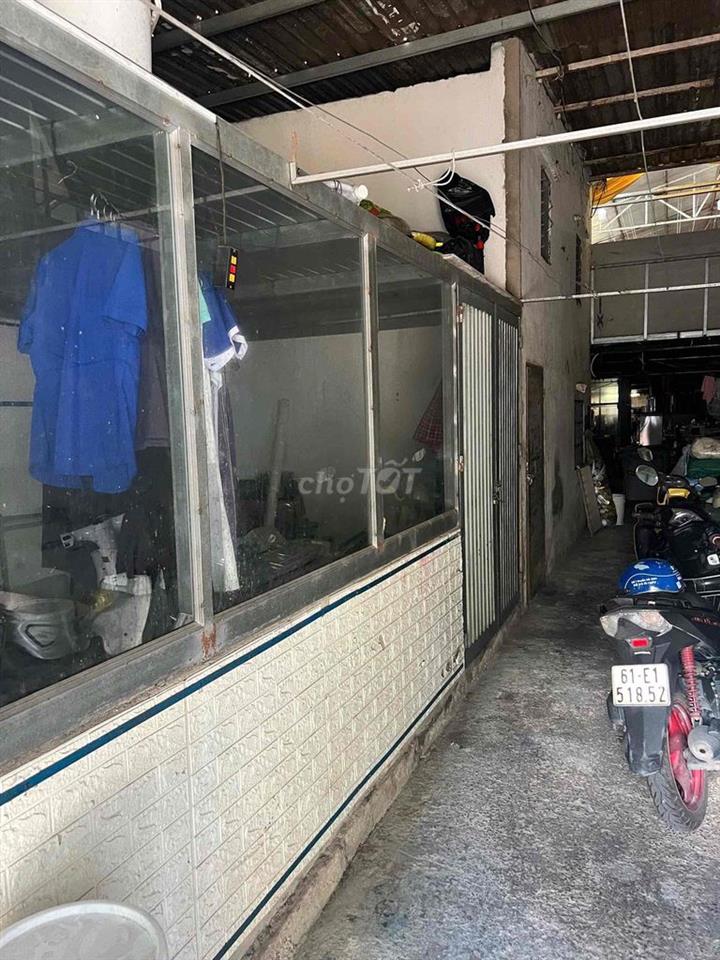 kinh tế khó khăn bán đất tặng nhà xưởng