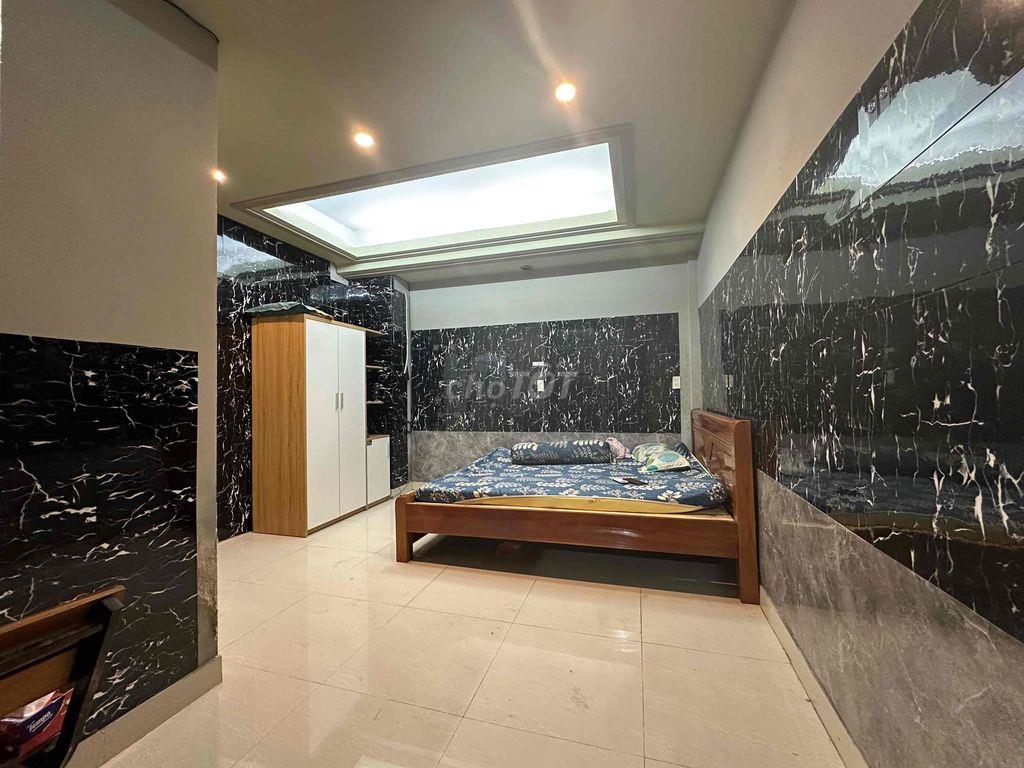 PHÒNG TRỆT MẶT TIỀN – FULL NỘI THẤT – Ở NGAY