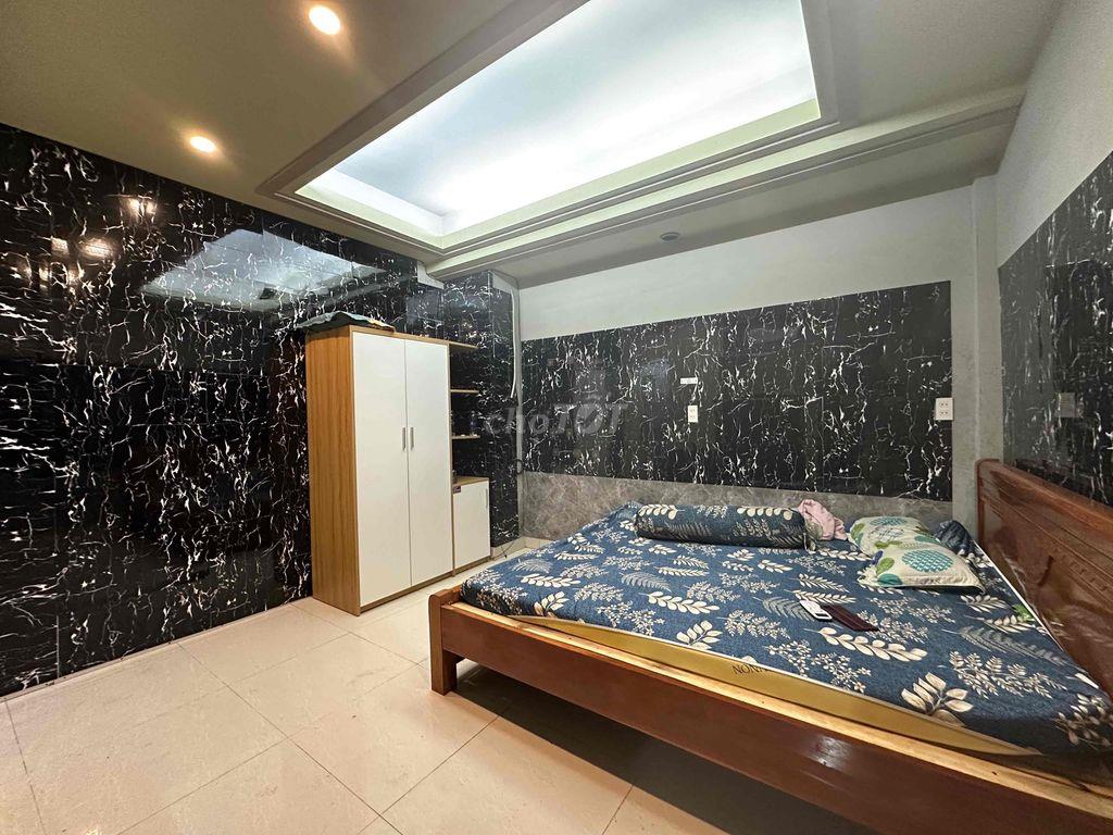 PHÒNG TRỆT MẶT TIỀN – FULL NỘI THẤT – Ở NGAY