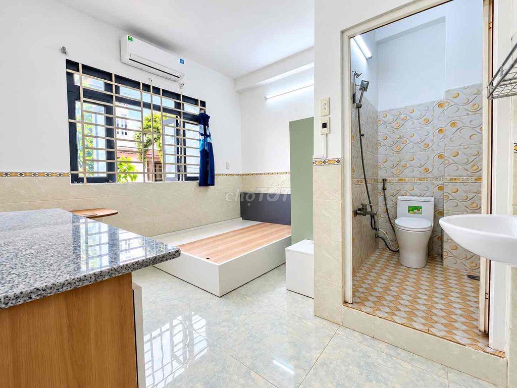 PHÒNG FULL NỘI THẤT – CỬA SỔ TRỜI