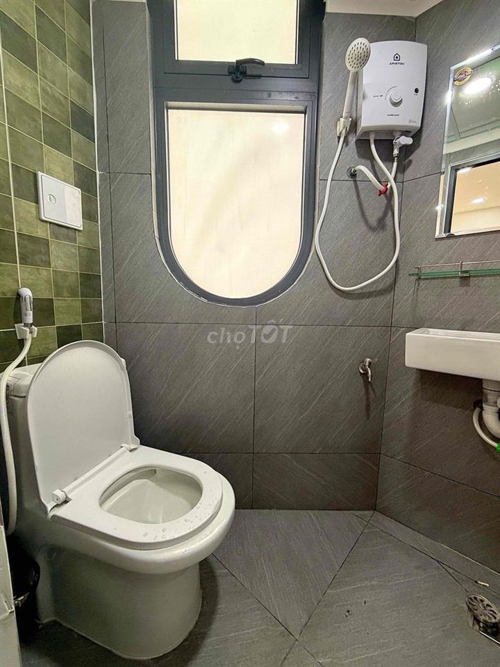 1 căn studio tiện ích đầy đủ giá hạt dẻ