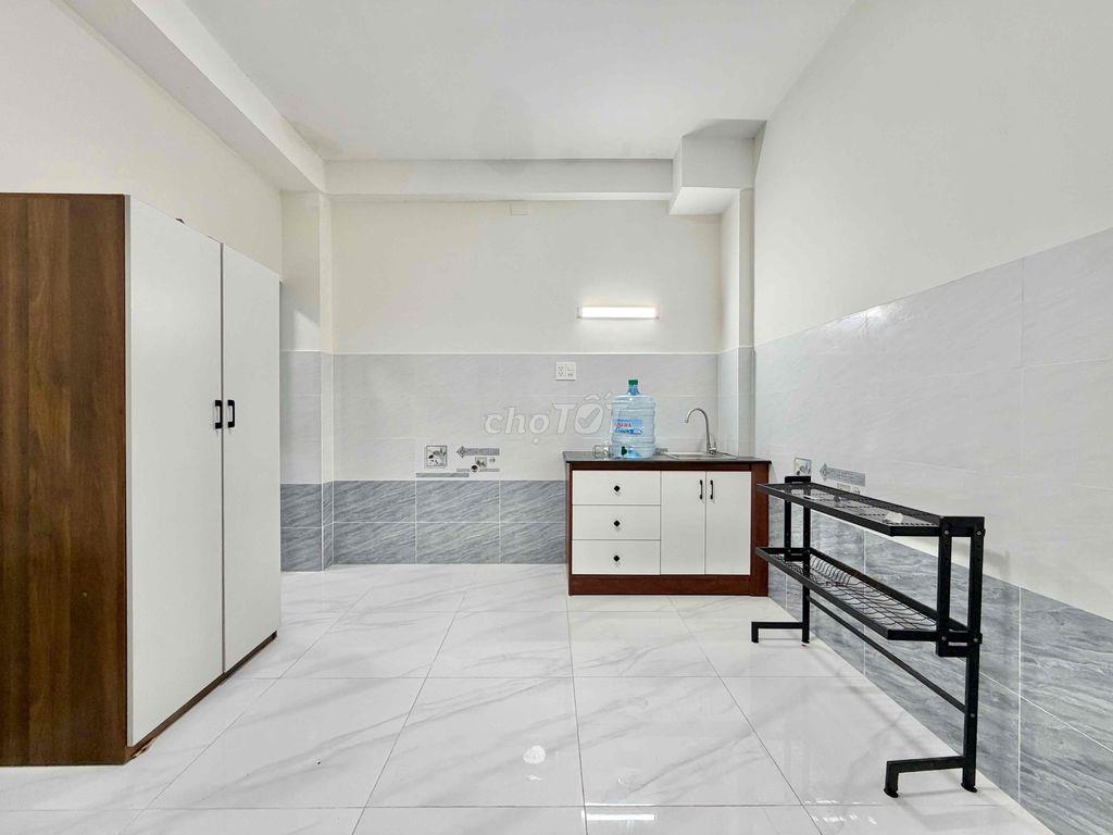 Studio nội thất cũng cơ bản chỉ hơn 3tr tí