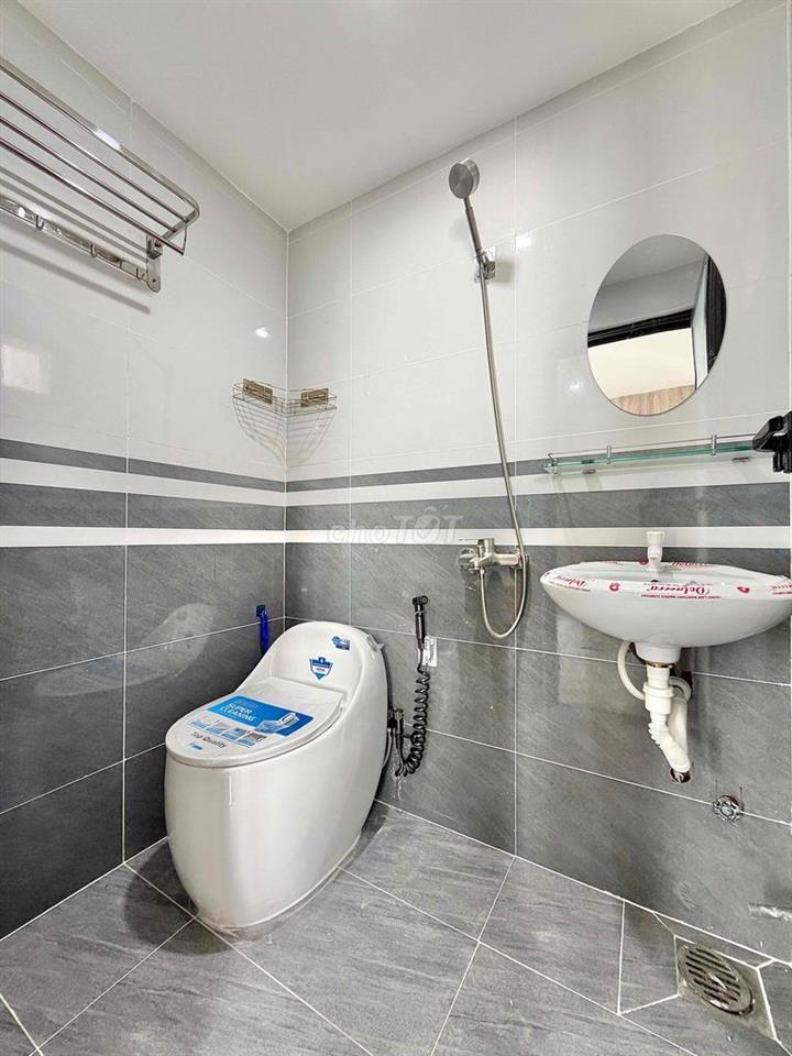 Studio cửa sổ trời thoáng mát loanh quanh chỉ 4tr