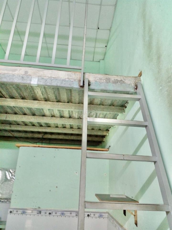 Phòng trọ giá rẻ 12,5 m2 (+8 m2 gác) Tô Ký Hóc Môn
